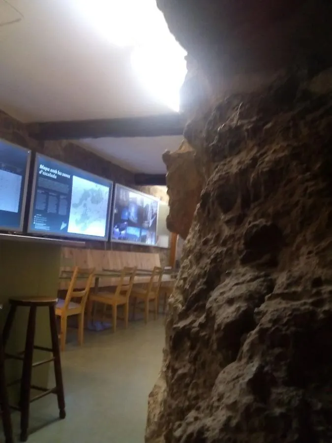 Refugi Arboli Hostel