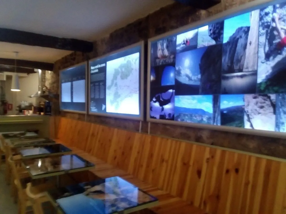 Refugi Arboli Hostel Spain